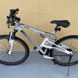 29” Genesis V2900 Mountain Bike 21 Speed Full Suspension 