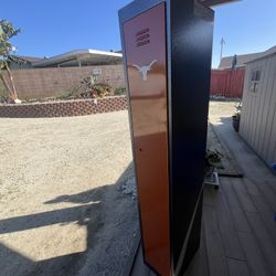 Beautiful Antique Metal Locker.