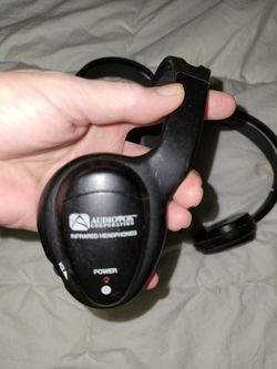 Audiovox inframed headphones