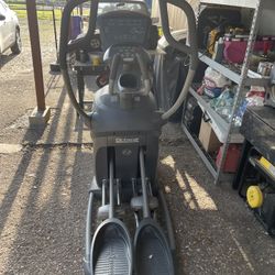 Octane Fitness Q37 Elliptical Cross Trainer 