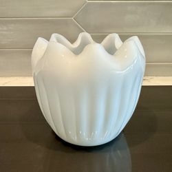 Vintage White Milk Glass Vase Flower Pot / Rose Bowl Pinched Top Ribbed Sides 4 1/2" tall
