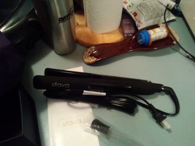 Xtava Flat Iron New Comes With Carrying Case And Nice Gift Box Would Make A Nice Christmas Gift