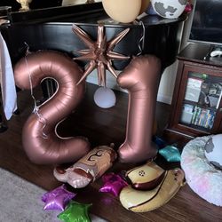 21 Ballon’s And Cowboy Ballon’s 