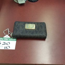 Michael. Kors. Wallet