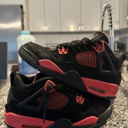 Air Jordan 4s Red thunders GS (Grade School)