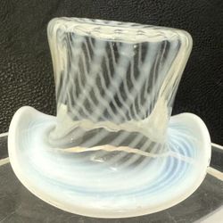 Vintage Fenton Opalescent Swirl Glass Top Hat Vase