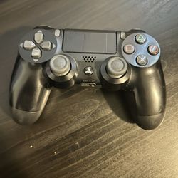 PS4 Controller 