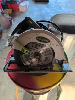 Genesis skill saw corded