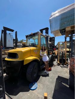 Hyster 15K lbs - Heavy duty forklift for Sale! Ready to work