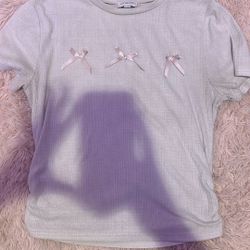 Short Sleeve Shirt With Bows 