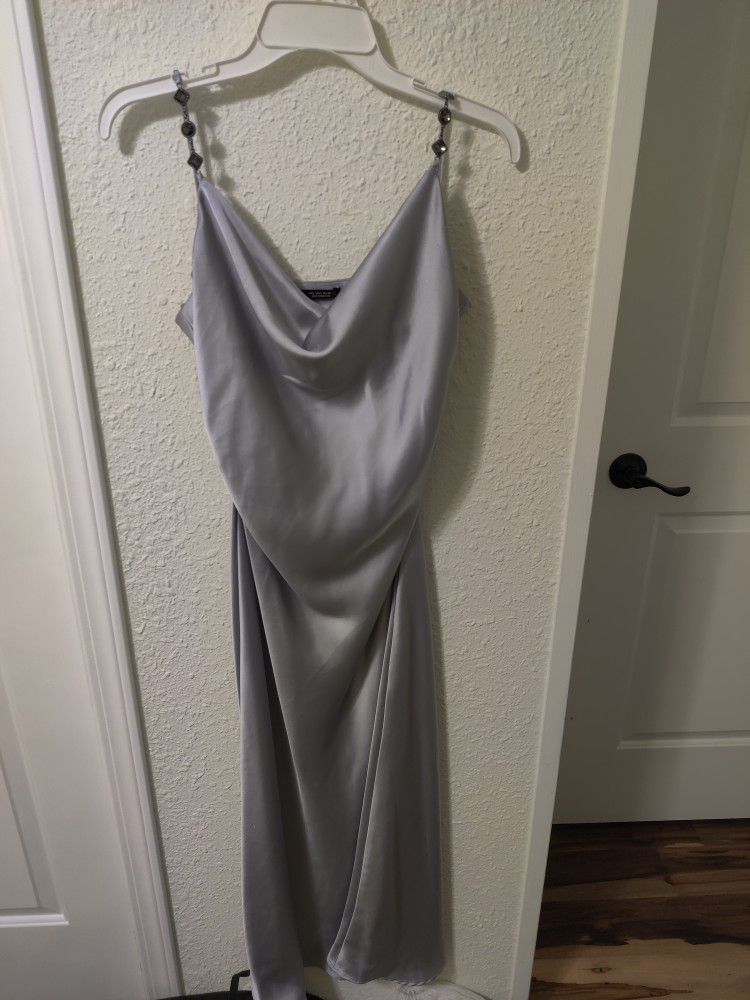Zara Dress, Size L Worn 2 Times, Almost New, No Stains Or Tears