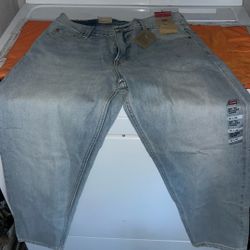 Levi’s Pants 