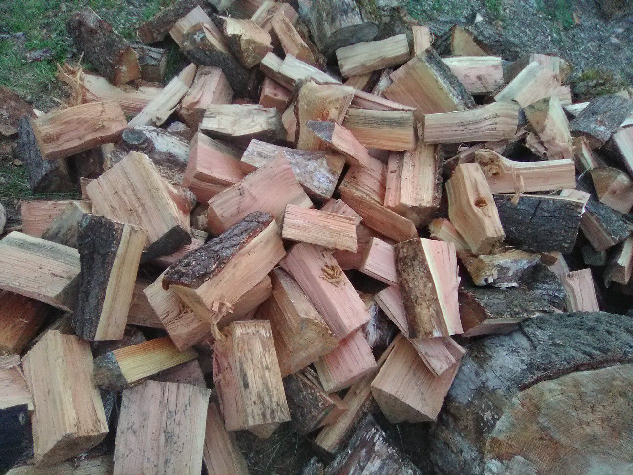 100% DRY, SEASONED FIREWOOD MIX FOR SALE!