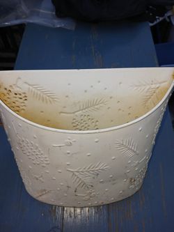 Metal Holiday Planter