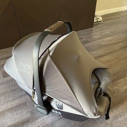 Nuna X Pottery Barn Kids PIPA™ lite lx Infant Car Seat & Base