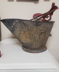 Vintage Reeves Galvanized Coal Scuttle