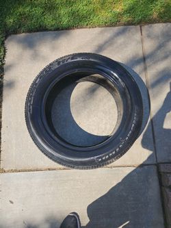 Used Bridgestone Tire p235/55Rl8h