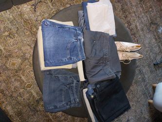Lot Of Womens Pants And Jeans 15.00