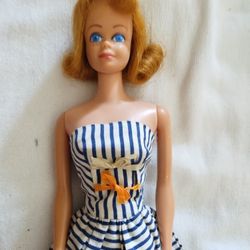 Vintage Mod Blonde Midge Barbie Doll In Vintage Blue And White Striped Dress