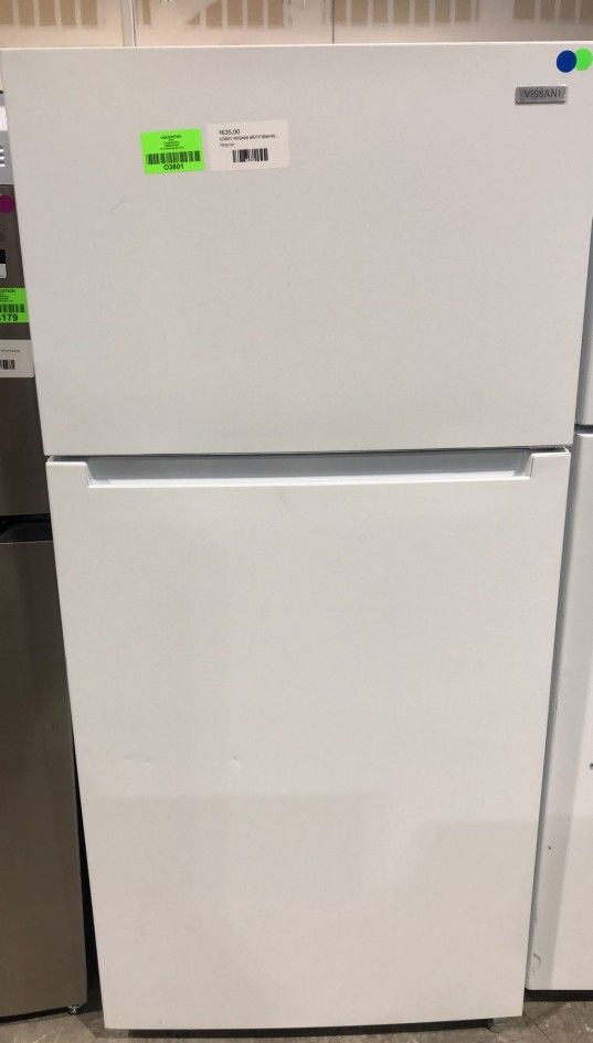 VISSANI MDTF18WHR 18 cu. ft. Top Freezer Refrigerator for Sale in San