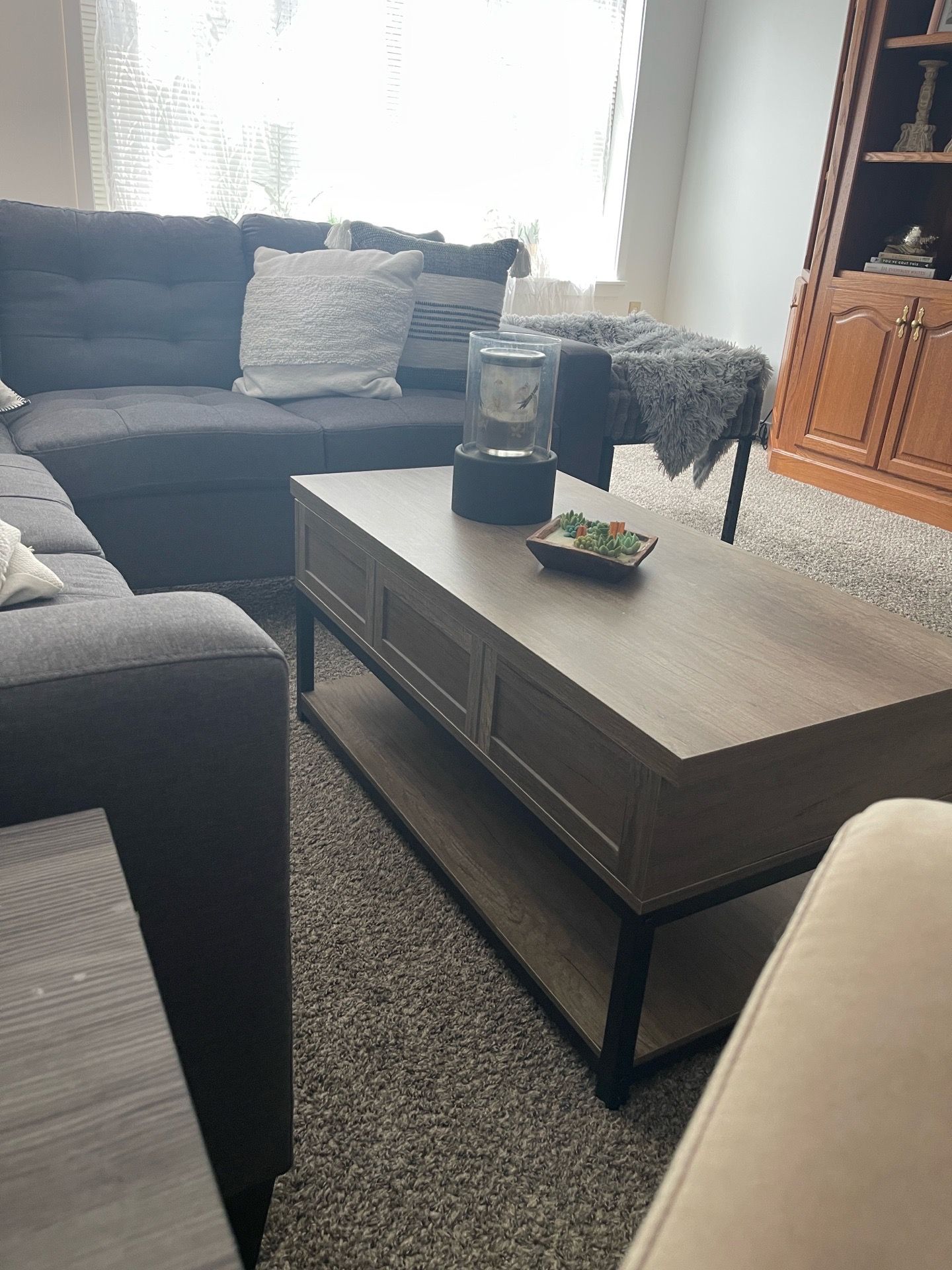Lift Top Coffee Table w/ Hidden Storage