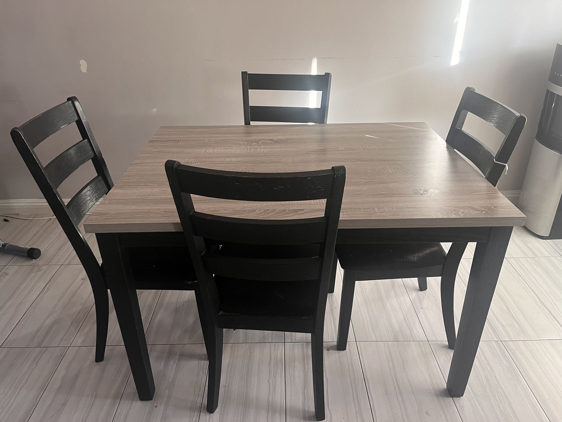 table chairs
