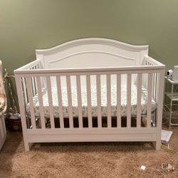 Charlie 4 in 1 Convertible Crib