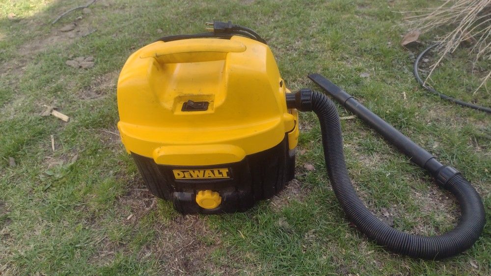 DeWalt Vacuum for sale Wet/Dry
