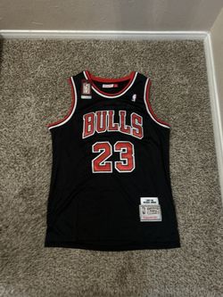 Authentic 97-98 Michael Jordan Chicago Bulls jersey 