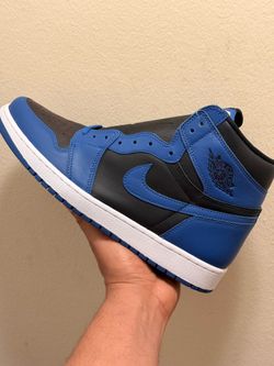 Jordan 1 Retro High OG "Dark Marina Blue"