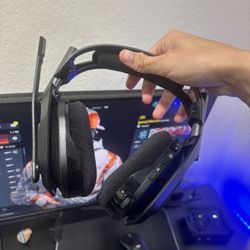Logitech Astro A50 X Wireless Gaming Headset + Base Station