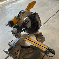 Dewalt Radial Arm Saw 