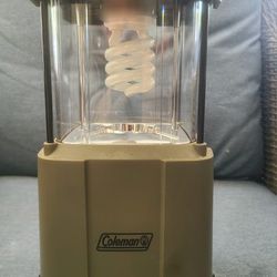 Vintage coleman battery power lantern