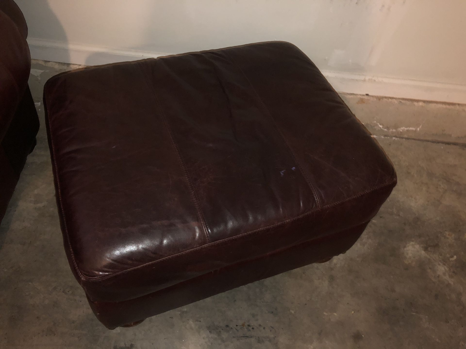 Burgundy sofa set $250 !!