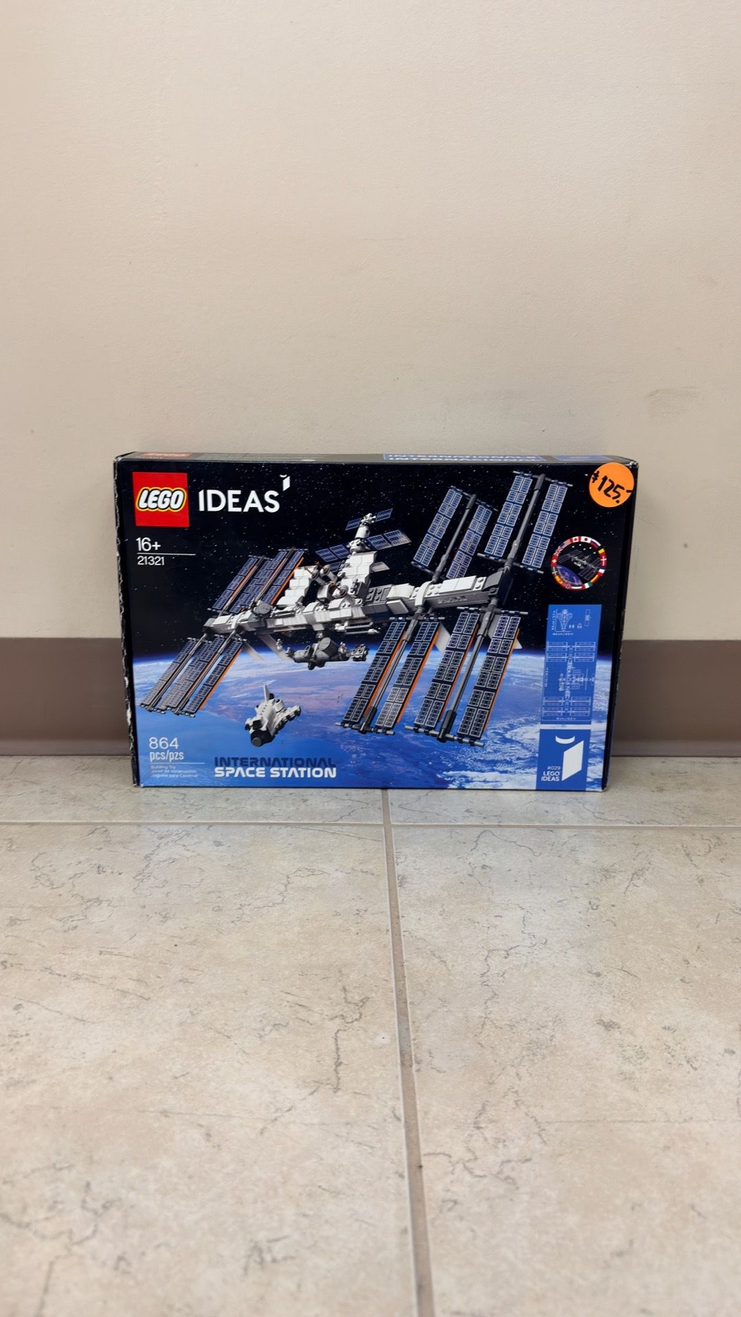 LEGO IDEAS INTERNATIONAL SPACE STATION