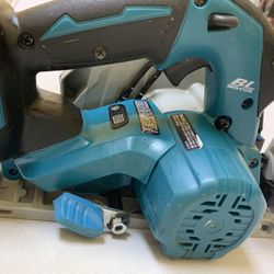 Makita M18-Volt LXT Brushless Cordless 6-1/2 in.