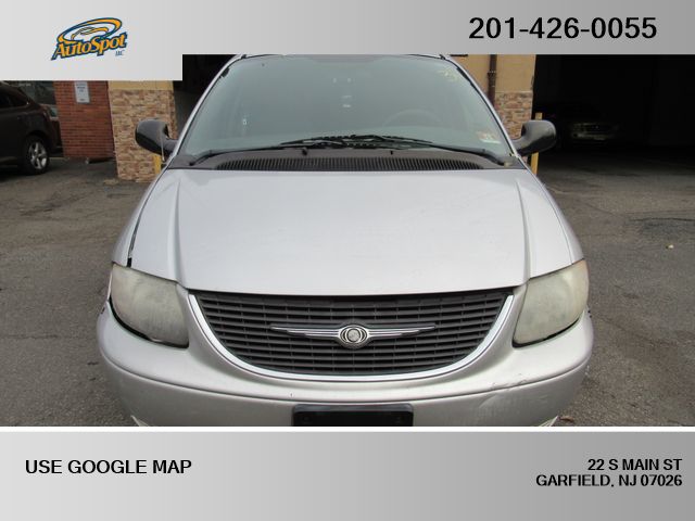 2003 Chrysler Town & Country