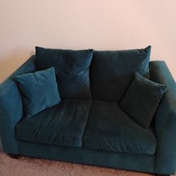 Loveseat 