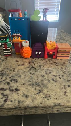 Minecraft McDonald’s Adult collection