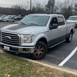 2015 Ford F-150XLT Crew Cab Twin Turbo v-6