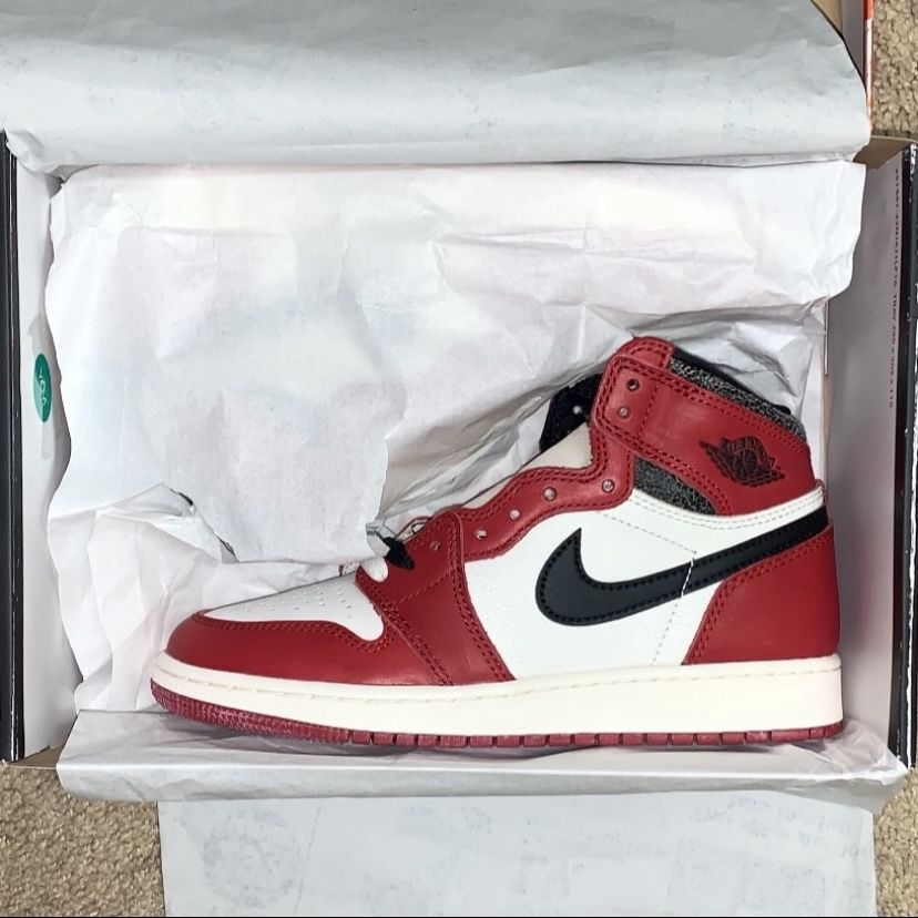 Brand New Jordan 1 Retro High OG “Chicago Lost & Found” (GS) Size 6.5Y/Women’s Size 8
