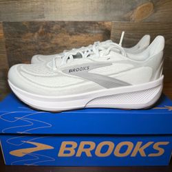 Brooks Revel 9