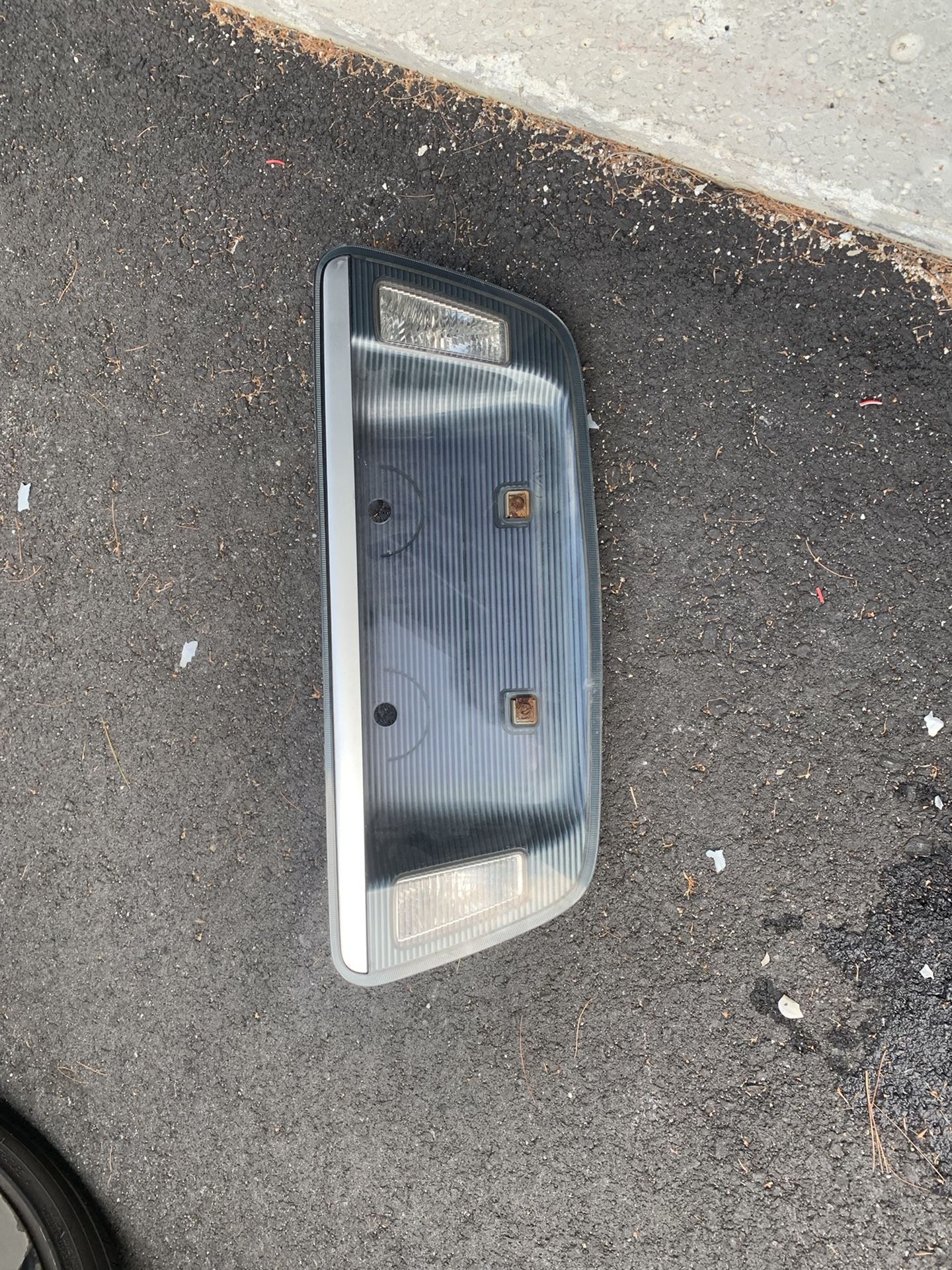04-08 Acura TL plate bracke