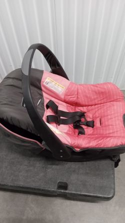 Car seat with dock $20