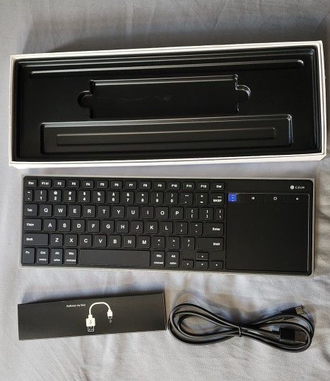 CZUR Rechargeable Bluetooth Keyboard with Touchpad, Portable Computer Keyboard with Trackpad, Wireless Ultra Slim Keyboard for PC/Laptop/Tablet/Phone