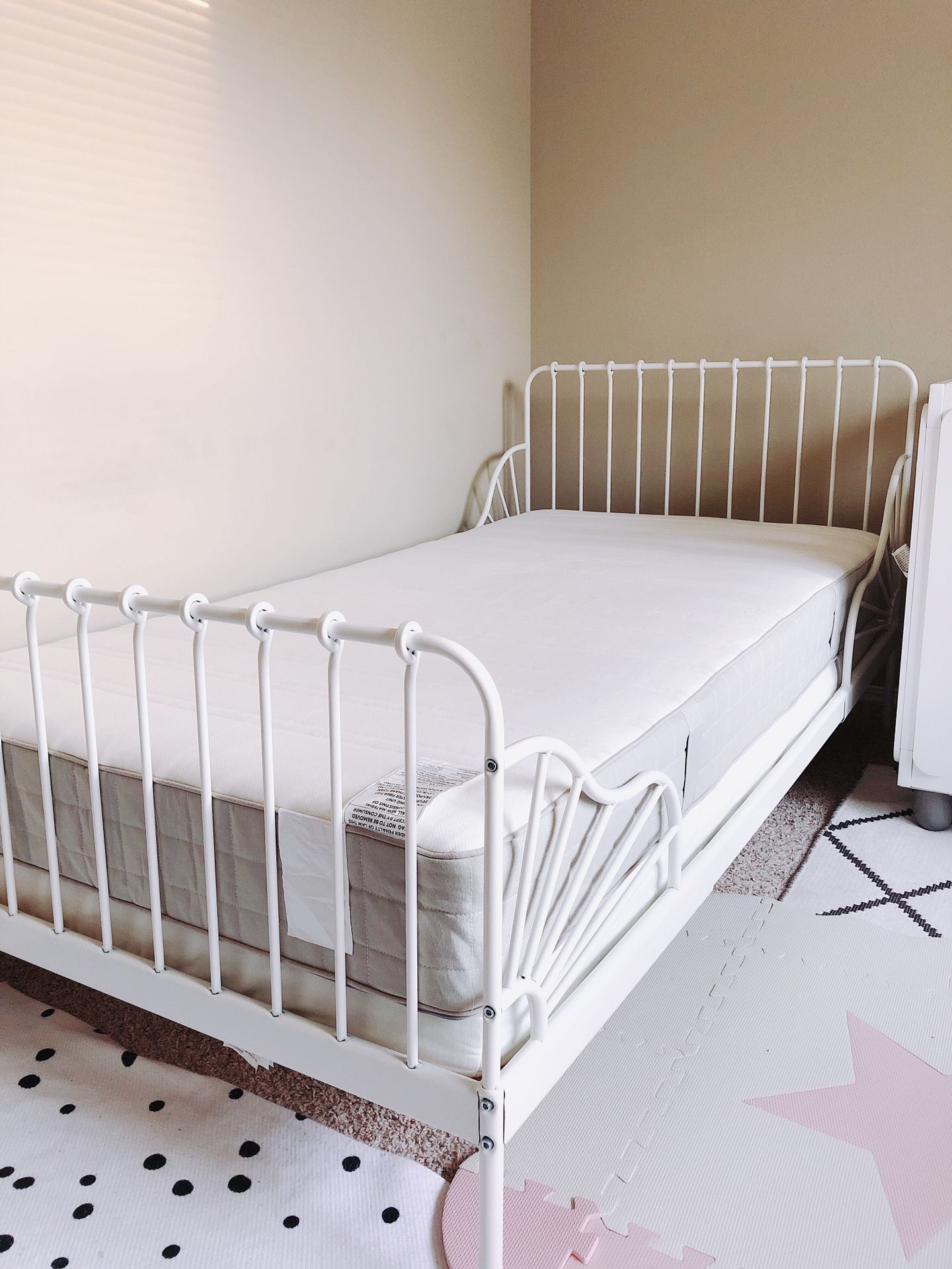 Minnen mattress size online