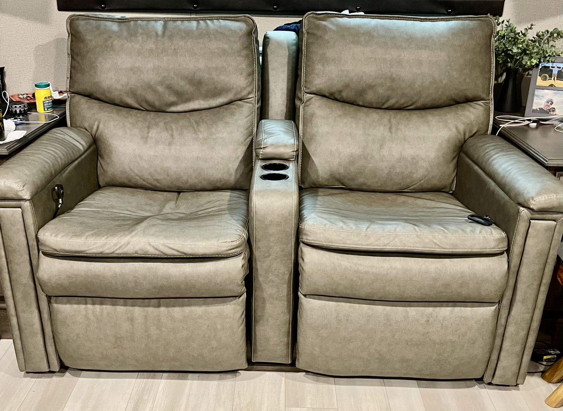 RV recliner loveseat- Gray