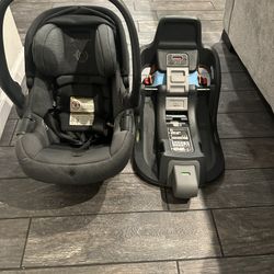 Uppa Baby Car Seat Plus Base