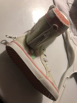 Toodlers vans size 6