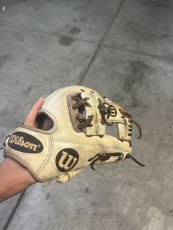 Wilson A2000